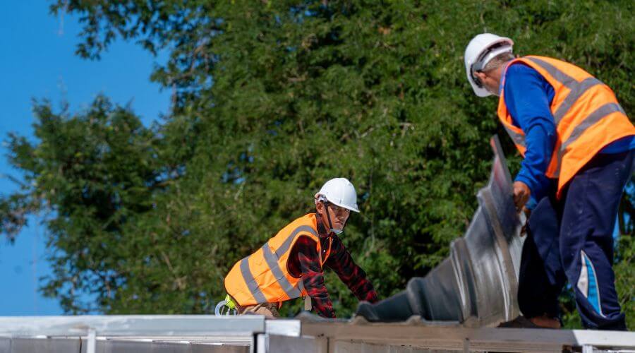 Expert Emergency Roof Repairs services in Pershing, IN